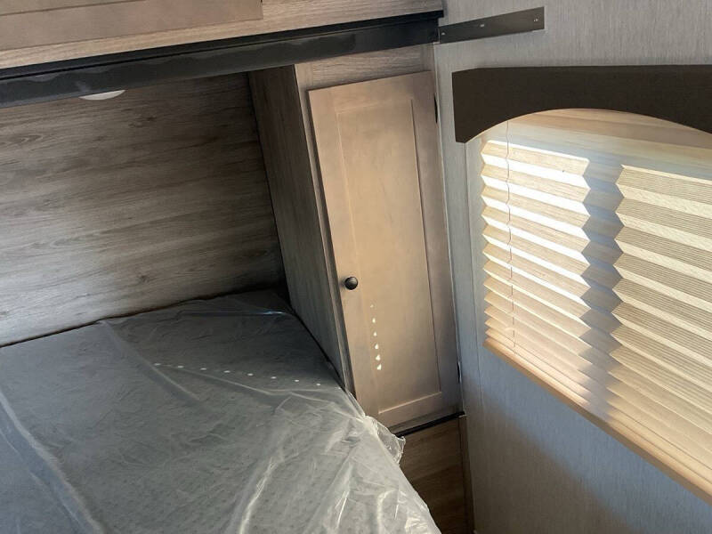 2023 Sunset Park RV Sun Lite