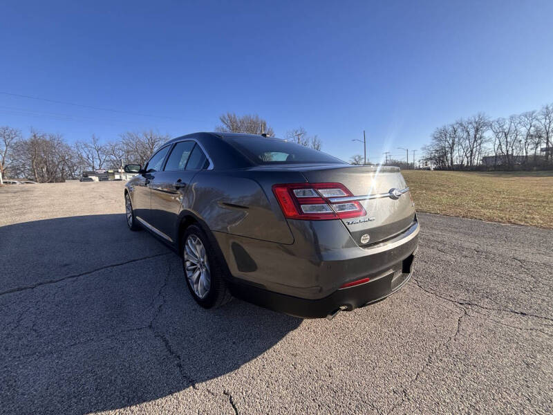 2018 Ford Taurus Limited