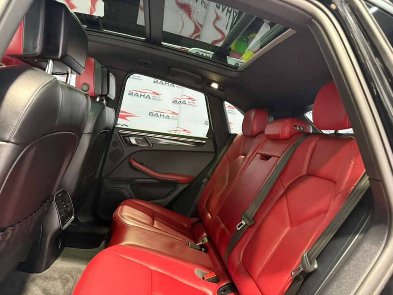 2023 Porsche Macan
