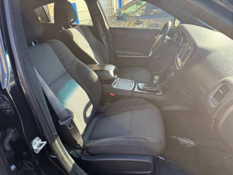 2017 Dodge Charger SXT