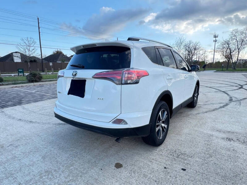2016 Toyota RAV4 XLE