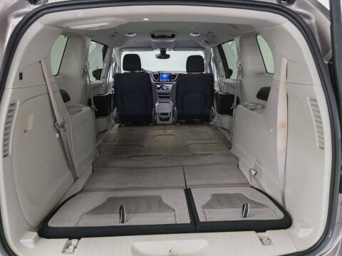 2017 Chrysler Pacifica Touring Plus