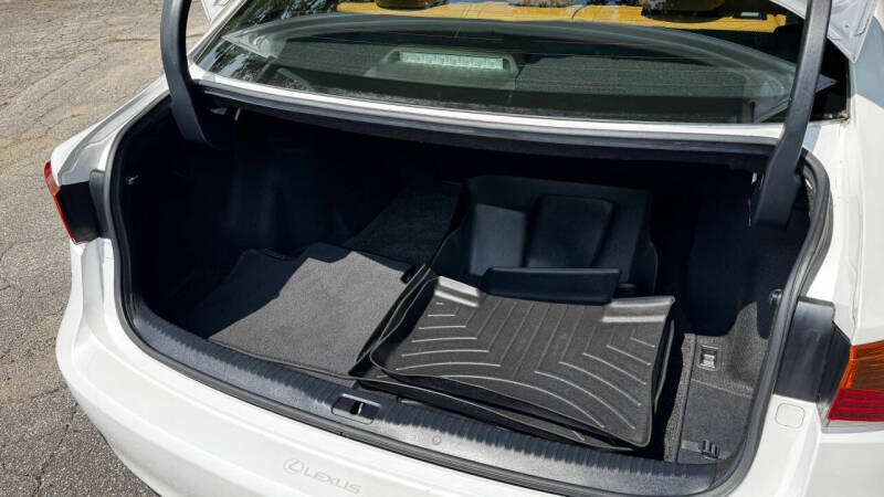 2018 Lexus IS 300
