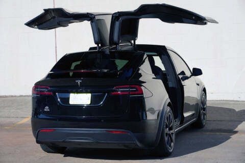 2023 Tesla Model X Standard Range