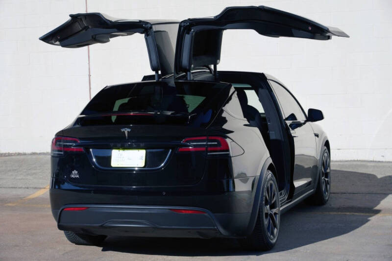 2023 Tesla Model X Standard Range