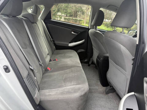 2012 Toyota Prius Two