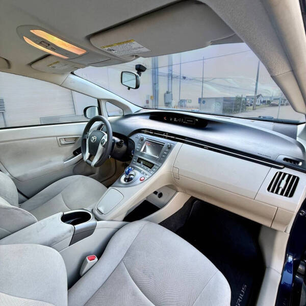 2015 Toyota Prius Three