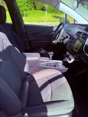 2017 Toyota Prius Two