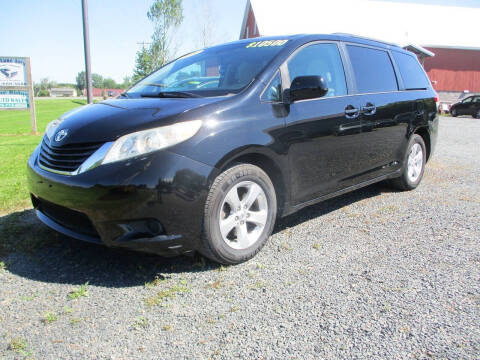 2012 Toyota Sienna LE 8-Passenger