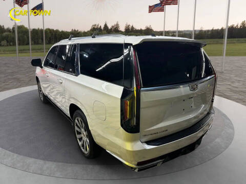 2022 Cadillac Escalade ESV Premium Luxury Platinum