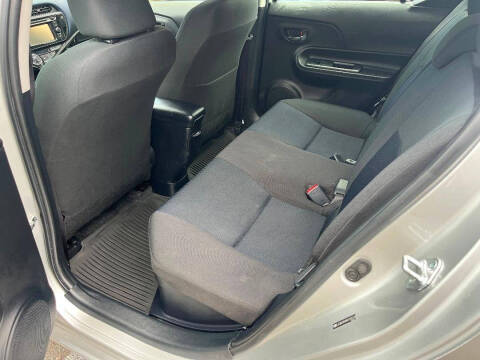 2017 Toyota Prius c Two