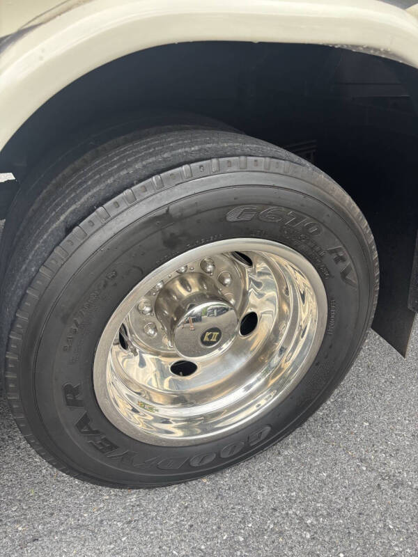 2015 Ford GEORGETOWN FOREST RIVER