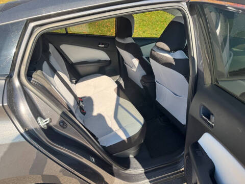 2019 Toyota Prius XLE