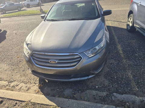2014 Ford Taurus SE