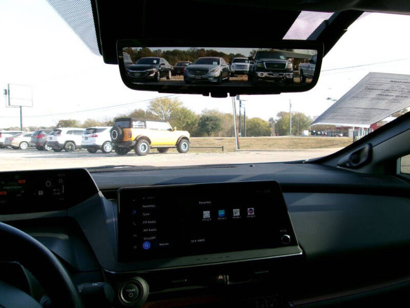 2024 Toyota Prius Prime SE