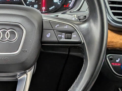 2023 Audi Q5 quattro Premium 40 TFSI