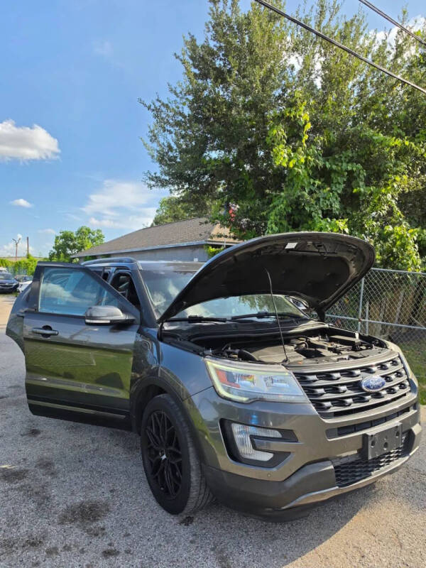 2017 Ford Explorer XLT
