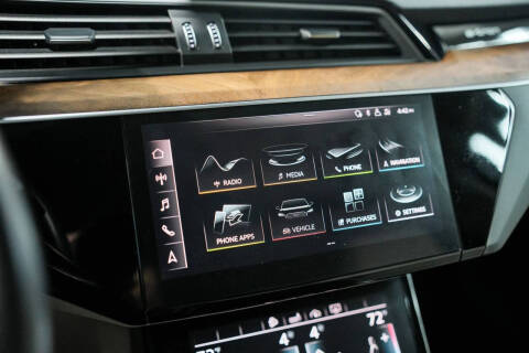 2019 Audi e-tron quattro Premium Plus