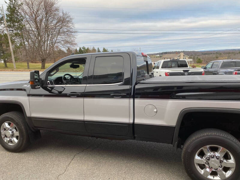 2017 GMC Sierra 2500HD SLE photo 8