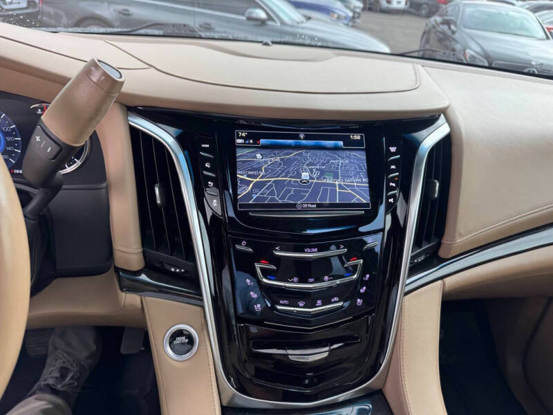2018 Cadillac Escalade ESV Platinum