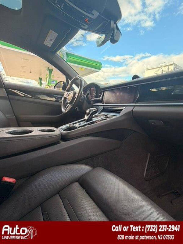 2017 Porsche Panamera