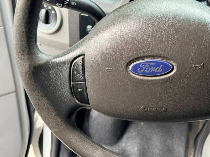 2013 Ford E-Series E-150