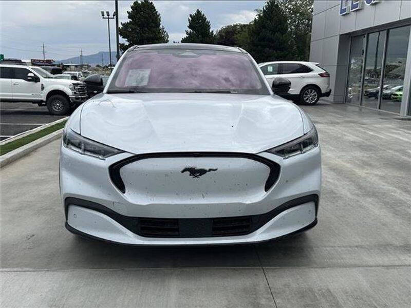 2022 Ford Mustang Mach-E Premium