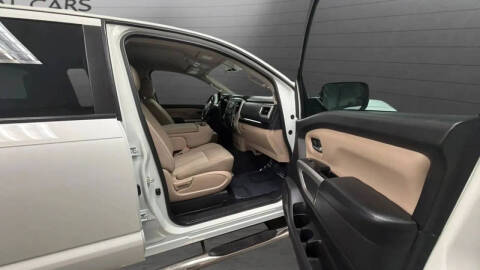 2017 Nissan Titan