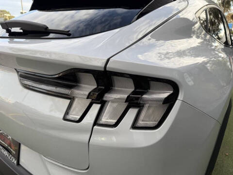 2021 Ford Mustang Mach-E Select