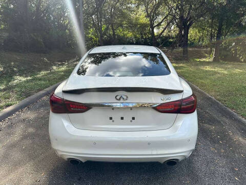 2021 Infiniti Q50 Luxe