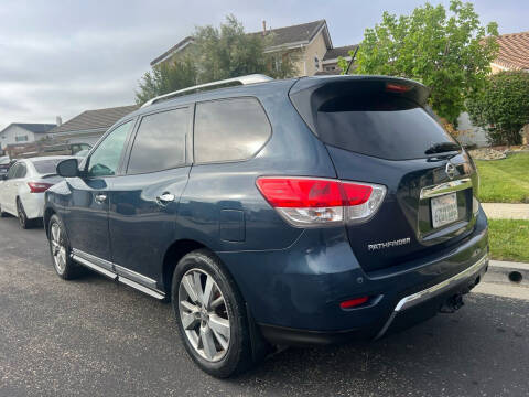 2013 Nissan Pathfinder Platinum