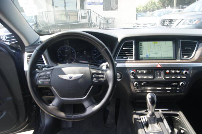 2015 Hyundai Genesis