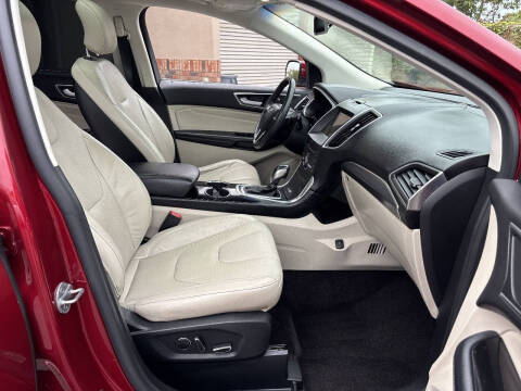 2016 Ford Edge Titanium
