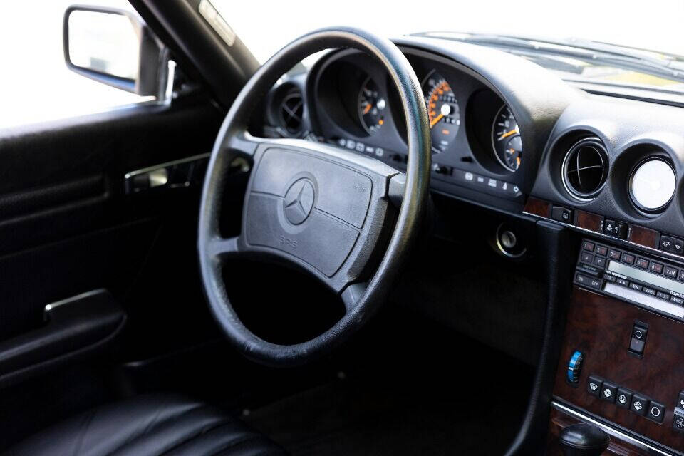 1988 Mercedes-Benz 560-Class for sale at Autowerks in Cary, IL