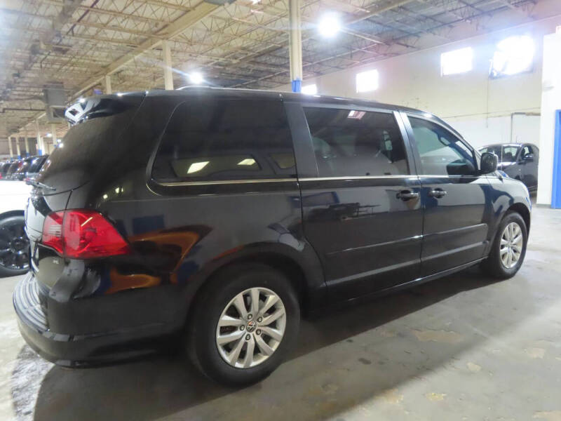 2012 Volkswagen Routan