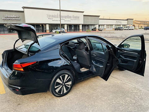 2021 Nissan Altima 2.5 SV