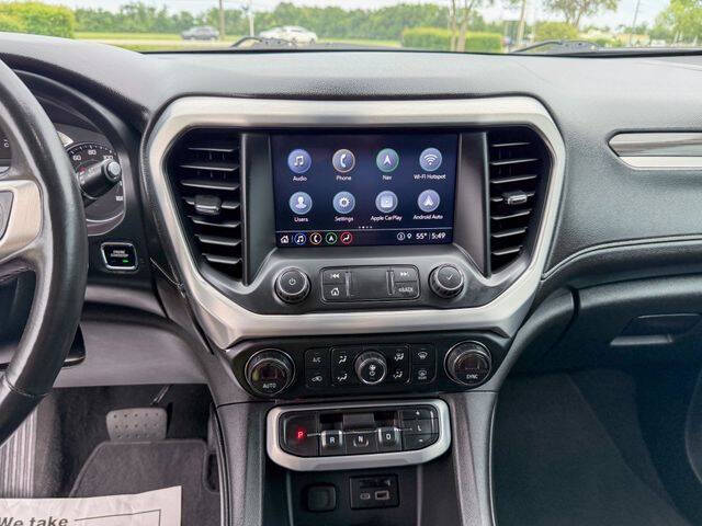 2022 GMC Acadia SLT