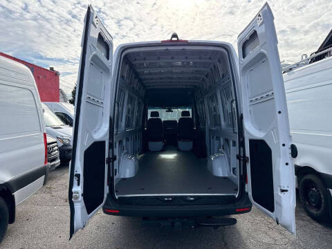 2025 Mercedes-Benz Sprinter 2500