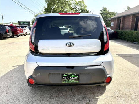 2015 Kia Soul +