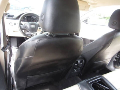 2010 Volkswagen CC Luxury