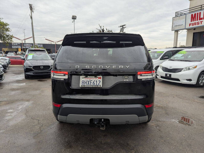 2017 Land Rover Discovery SE