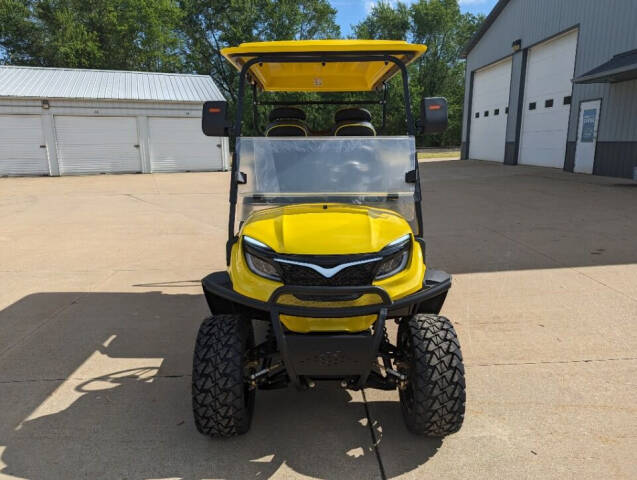 2024 MATRIX E4 for sale at TAC Auto Sales in Kankakee, IL