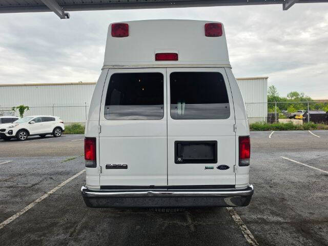 2009 Ford E-Series E-350 SD