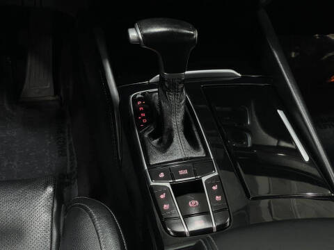 2018 Kia Cadenza Technology