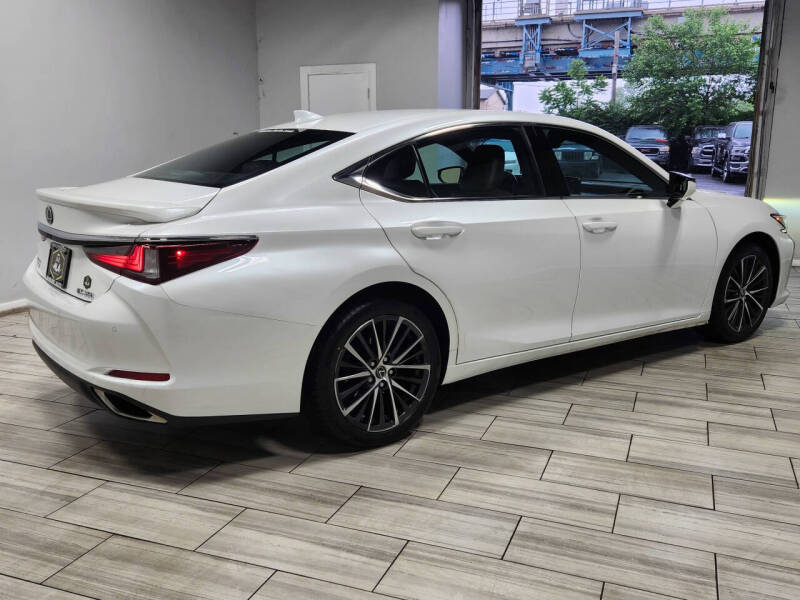 2022 Lexus ES 350