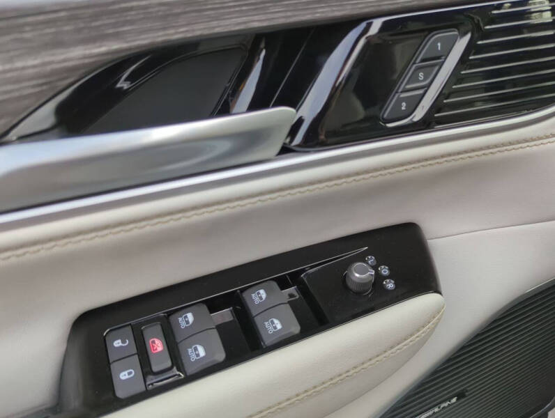 2024 Jeep Wagoneer Series III