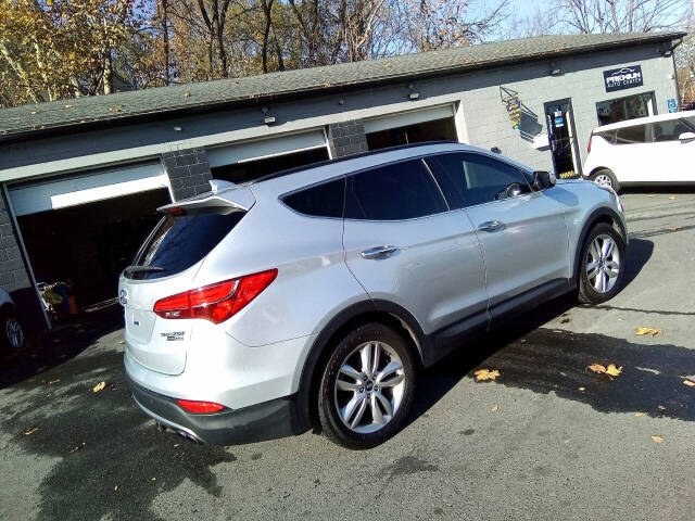 2015 Hyundai Santa Fe Sport 2.0T photo 3