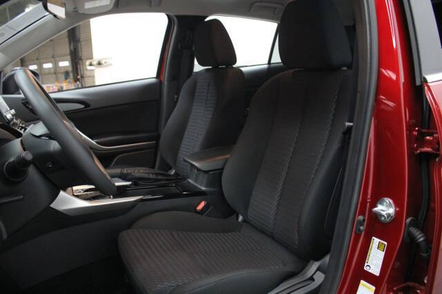 2026 Mitsubishi Eclipse Cross LE