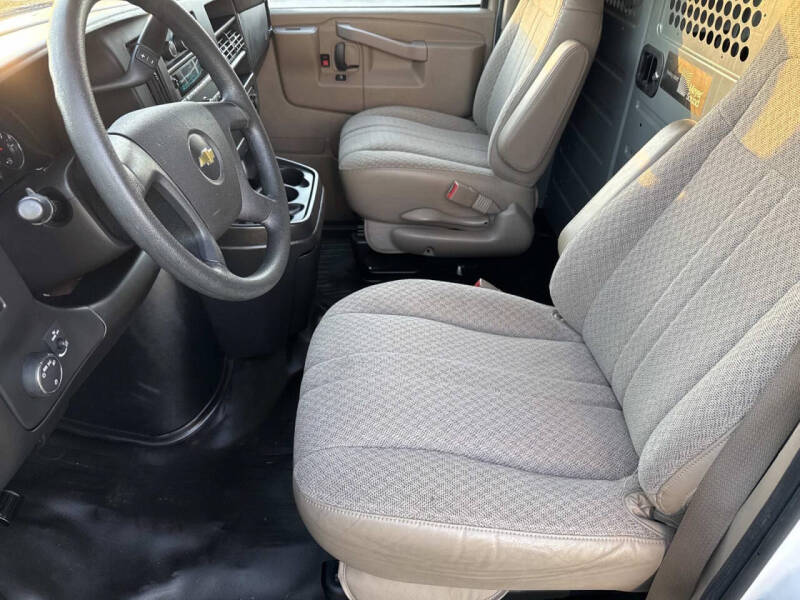 2017 Chevrolet Express 2500