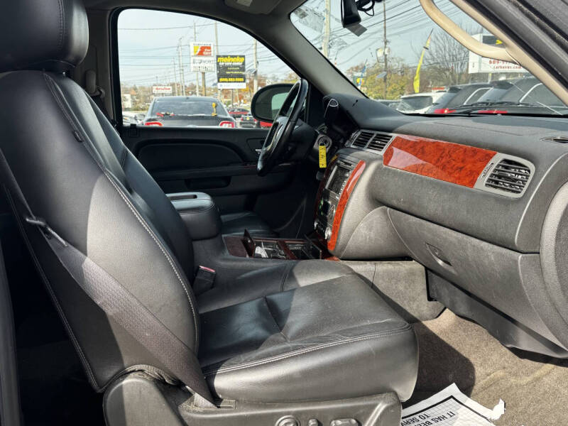 2010 Chevrolet Suburban LTZ
